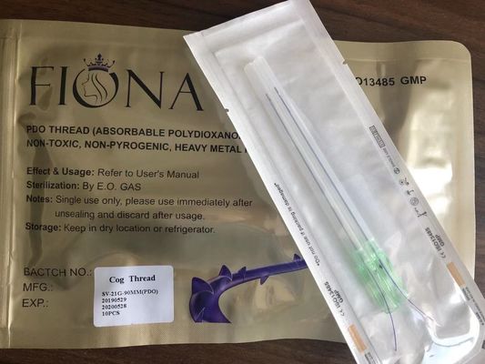 Cannula di Fiona Cog Thread Lift With Blant